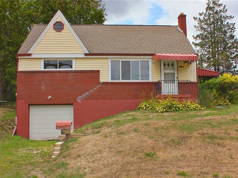2400 Poinsettia Dr — photo 1