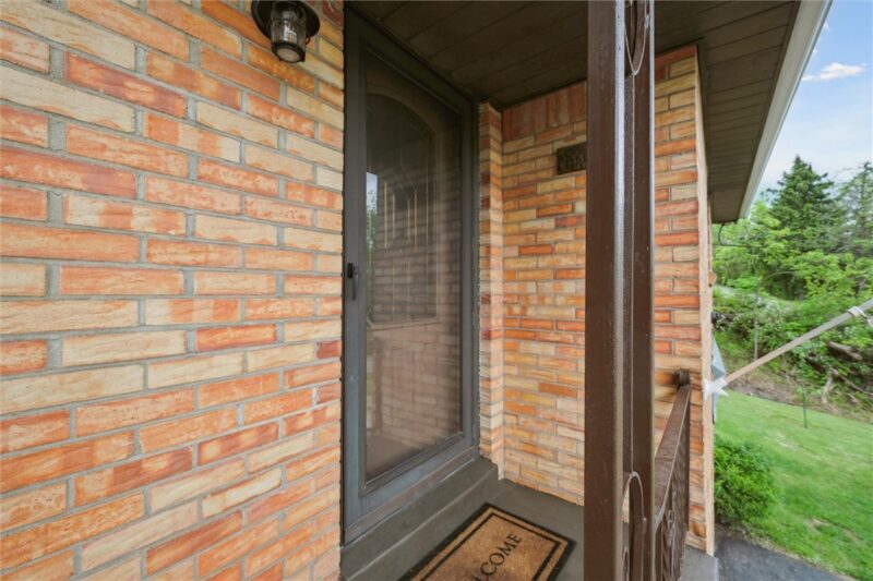 233 Valley Rd — photo 4