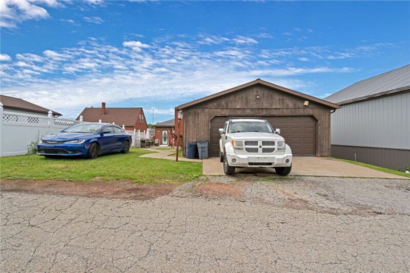 1007 High St — photo 5