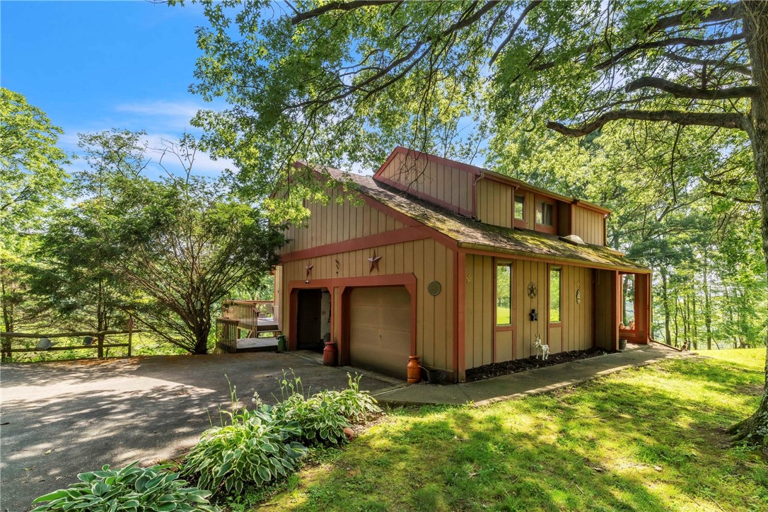 530 Perry Highway — photo 1
