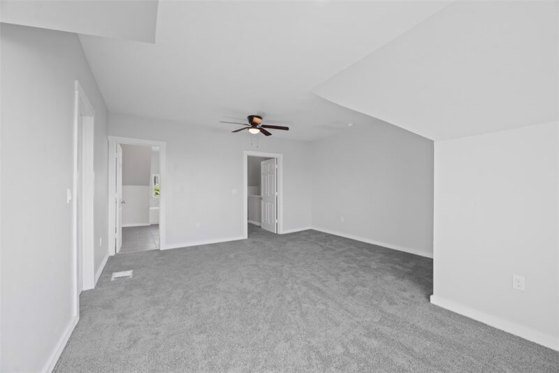 1032 Haslage Ave — photo 4