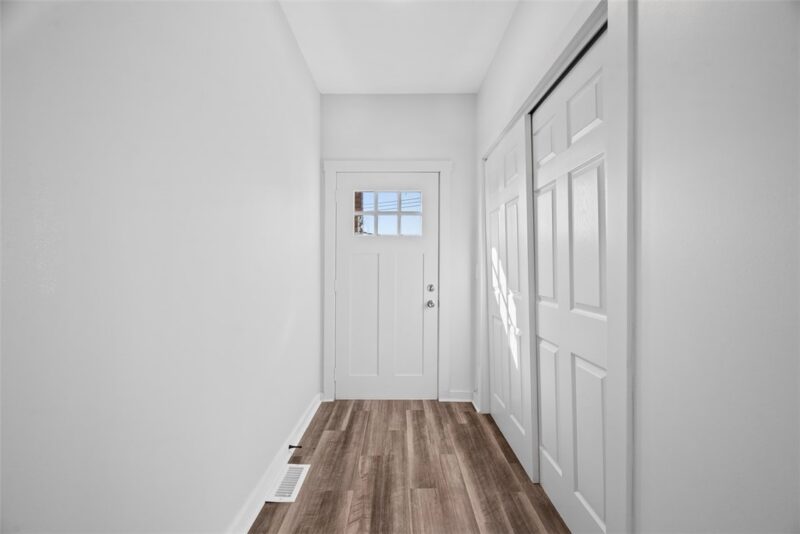 1032 Haslage Ave — photo 7