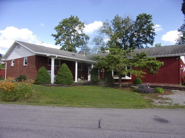 28 Graff Road — photo 1