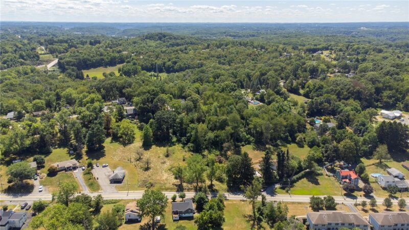 2425 Rochester Rd — photo 8