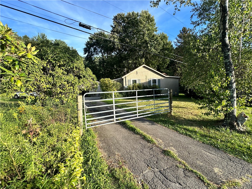1496 Methodist Rd — photo 1