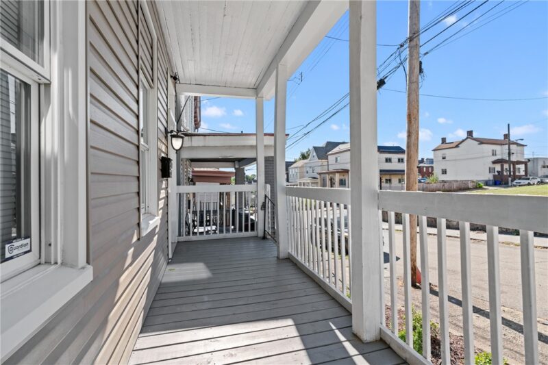 2313 Eccles Street — photo 2