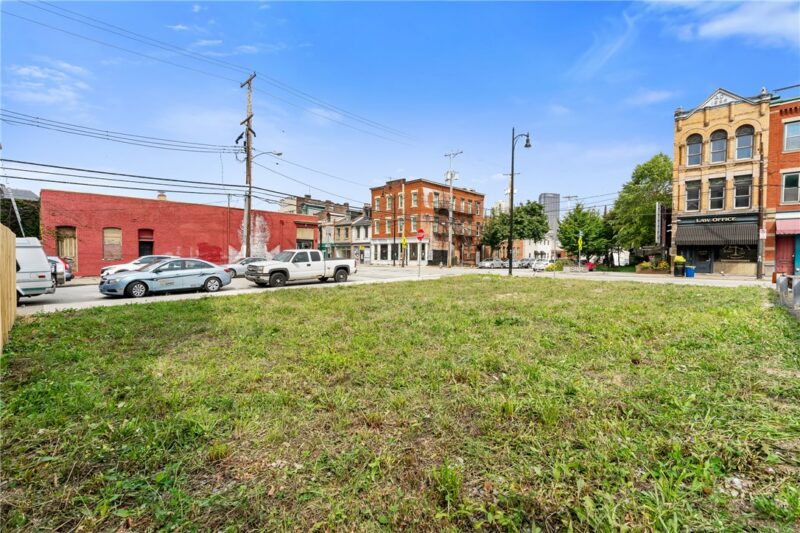 1100 E Carson Street — photo 5