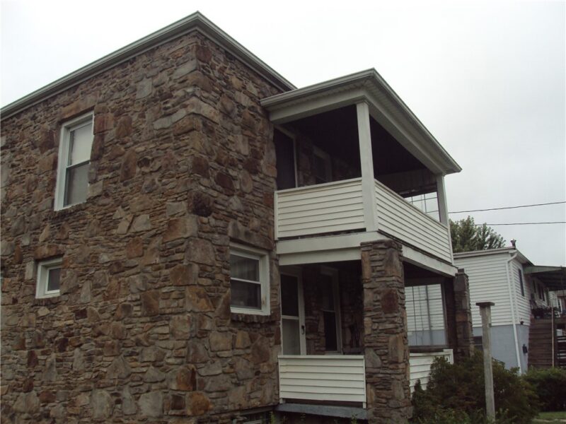 331 W Main St — photo 5