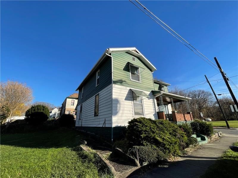 211 S Walnut St — photo 3