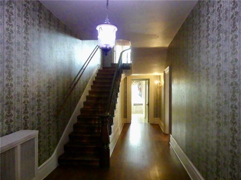 308 4th St — photo 2