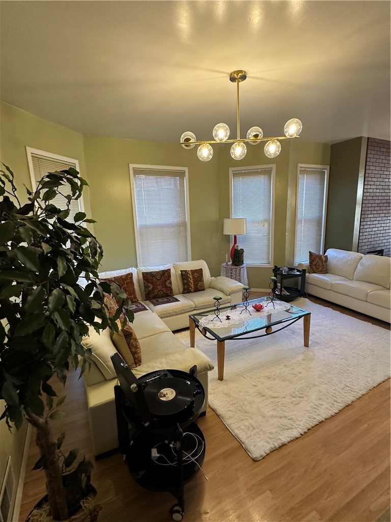 10 Emerson Ave — photo 8