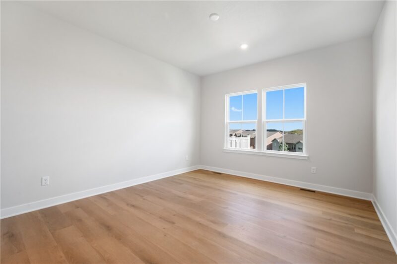 1053 Black Sands Drive — photo 3
