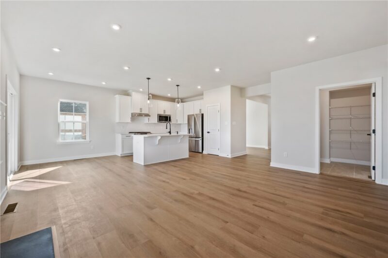 1053 Black Sands Drive — photo 8