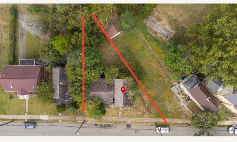 2241 Laketon Rd — photo 3