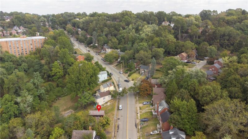 2241 Laketon Rd — photo 7