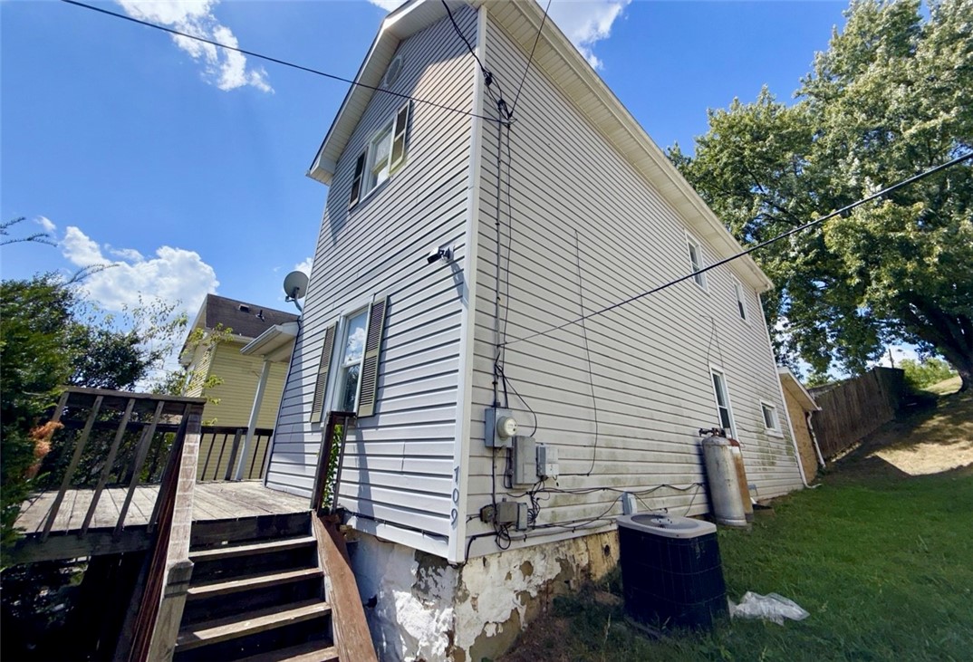 709 Darlington — photo 1