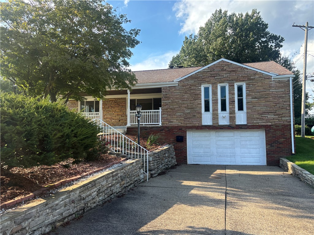 111 Maryal Dr — photo 1