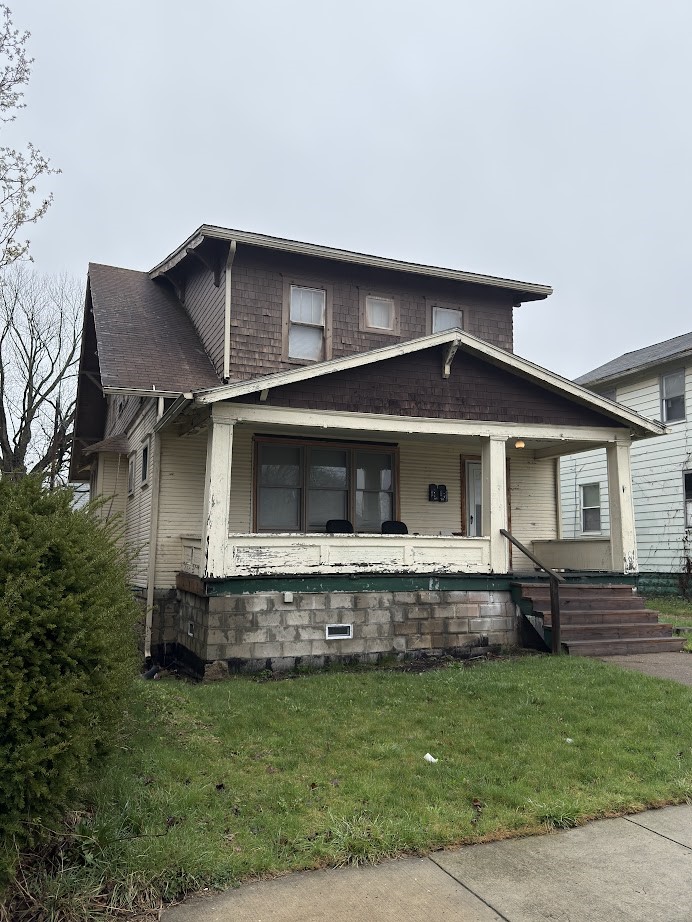 719 Spruce Ave — photo 2