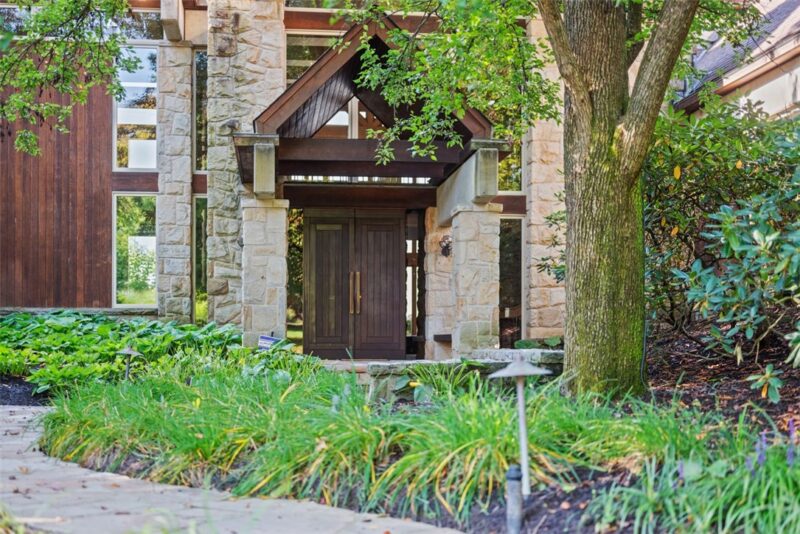 311 Hillcrest Dr — photo 4