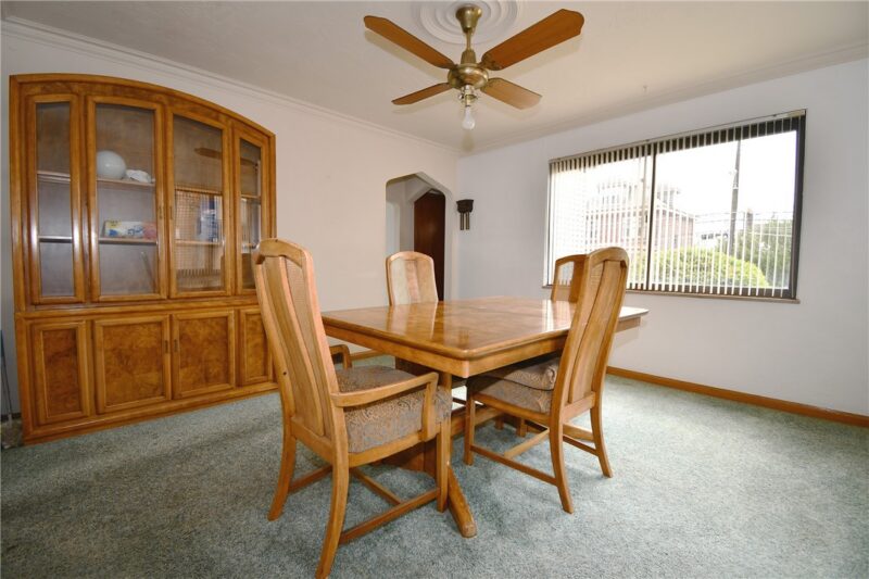30 Stewart Ave — photo 7