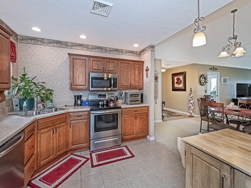 218 Stoneybrook Dr — photo 6