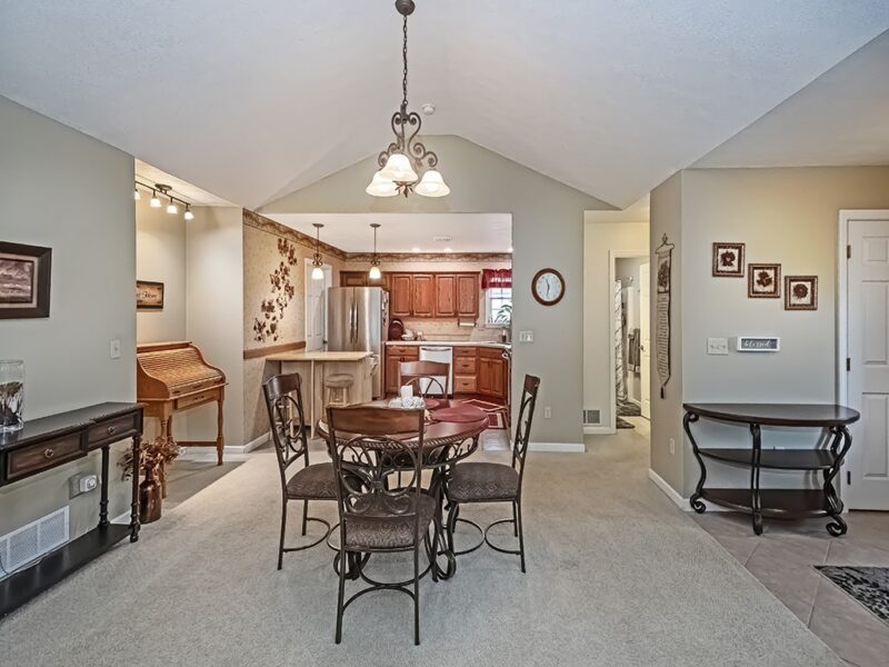 218 Stoneybrook Dr — photo 8