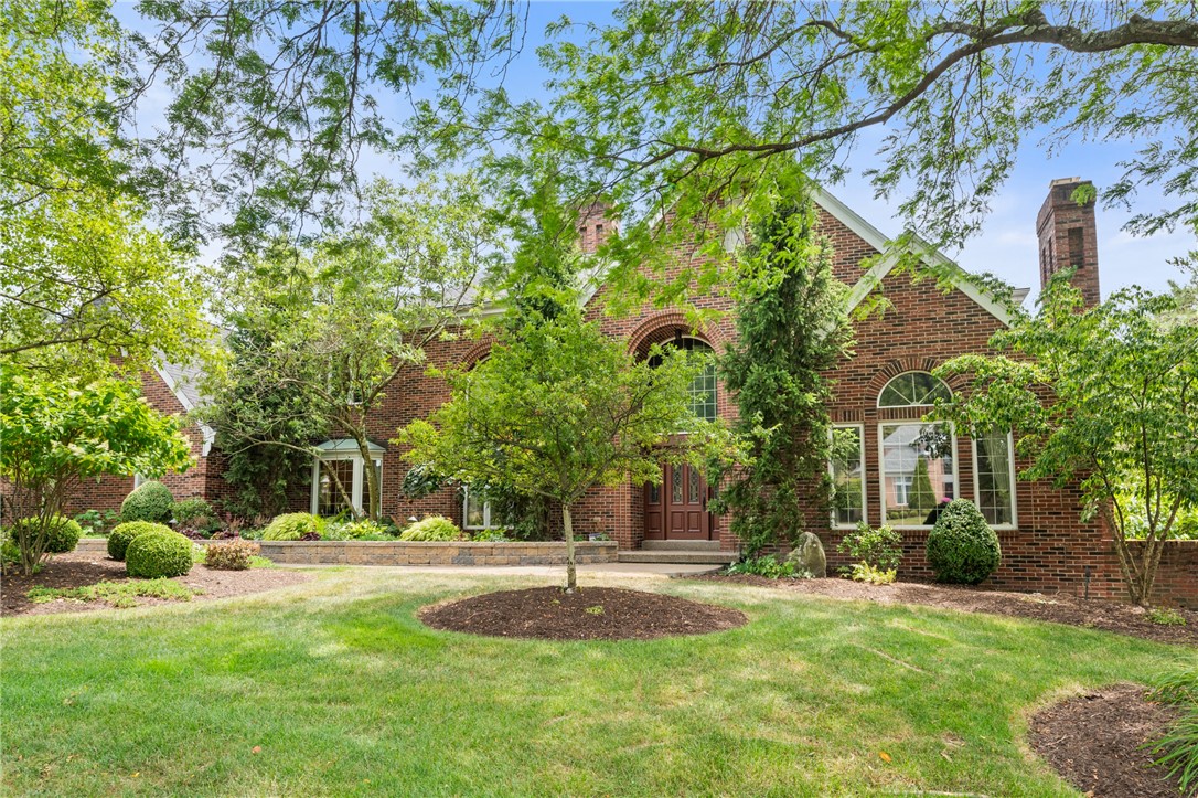 1609 Blackburn Heights Drive — photo 1