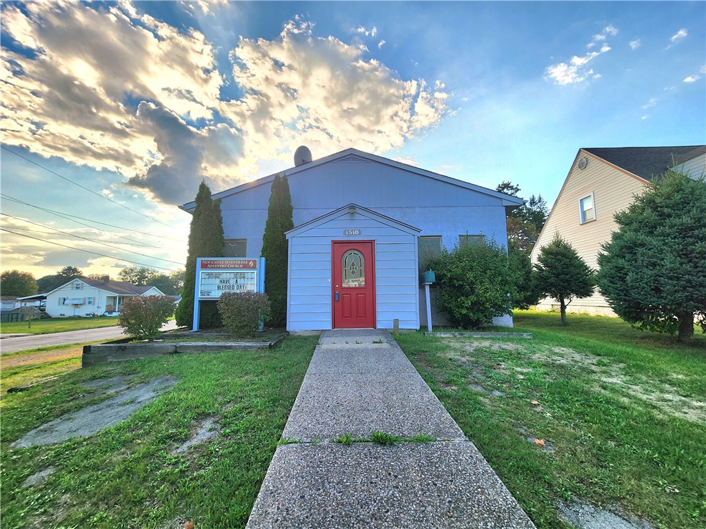 1512 Jackson Ave — photo 1