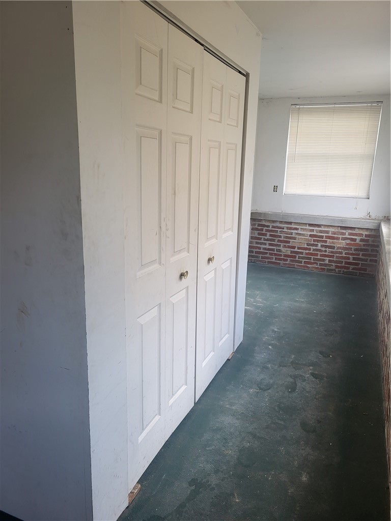 734 Main St — photo 2