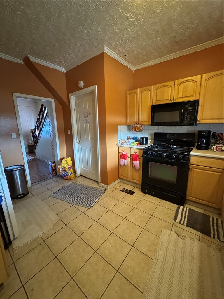 1121 5th Street — photo 3