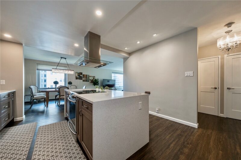 320 Fort Duquesne Blvd 19L — photo 3