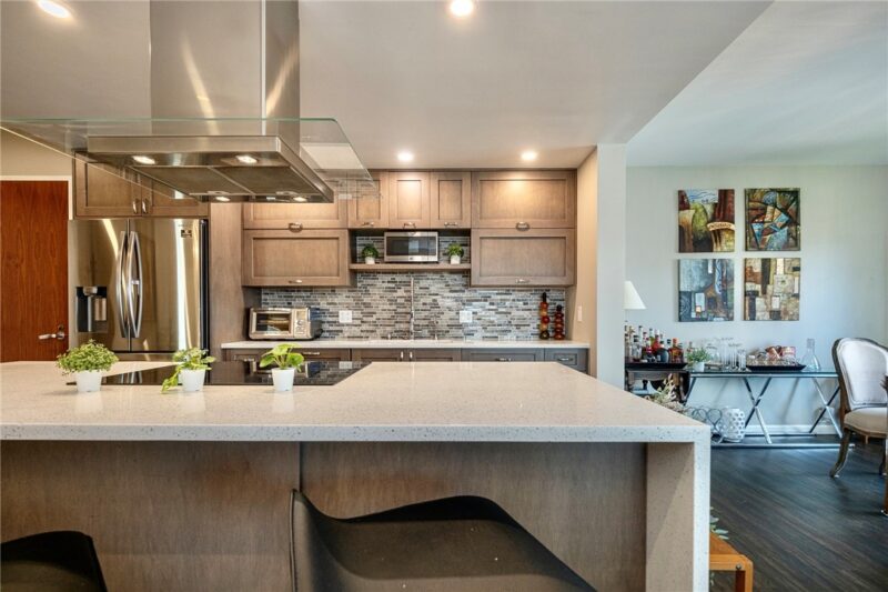 320 Fort Duquesne Blvd 19L — photo 8