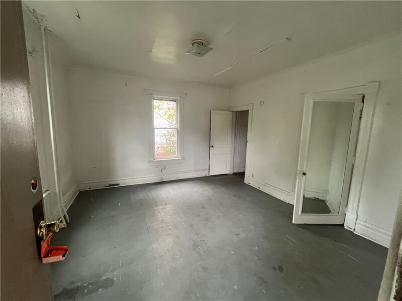 475 S 7th St — photo 6