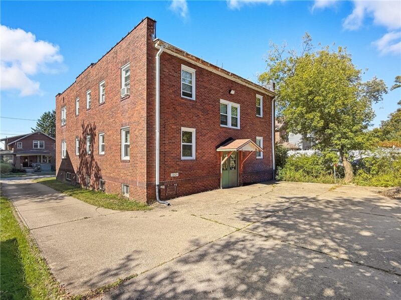 99 S Myers — photo 7