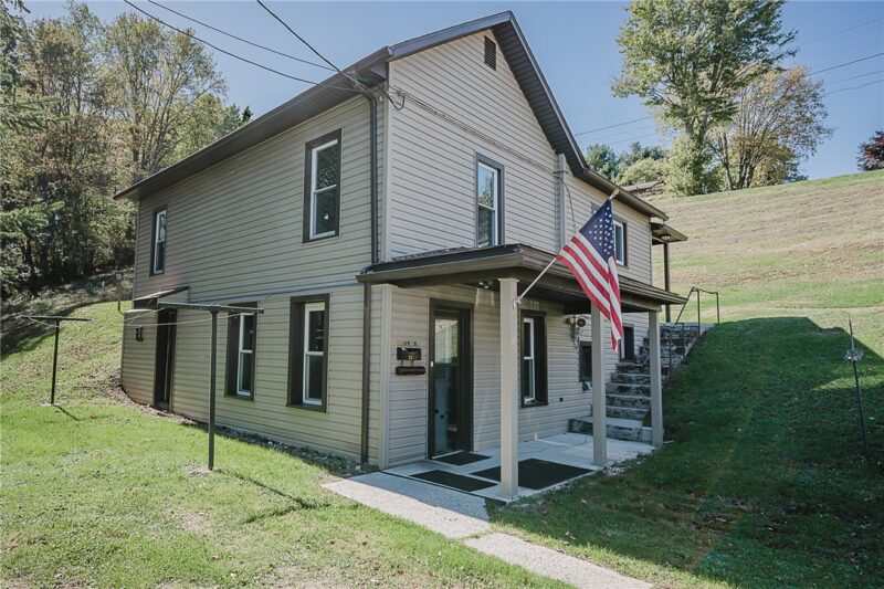 1326 Hessler Street — photo 2