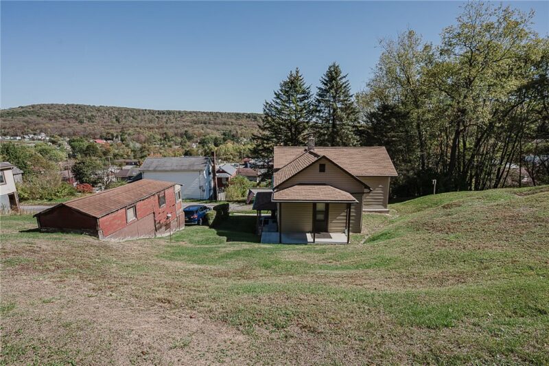 1326 Hessler Street — photo 3