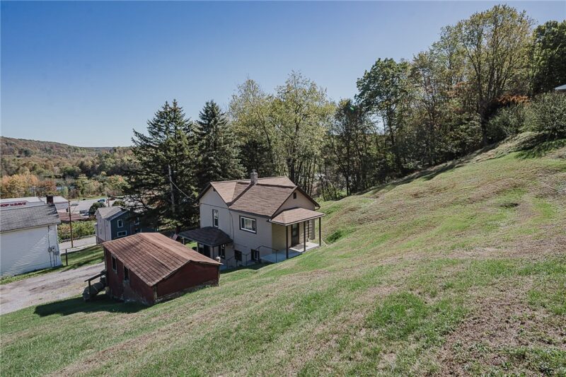 1326 Hessler Street — photo 4