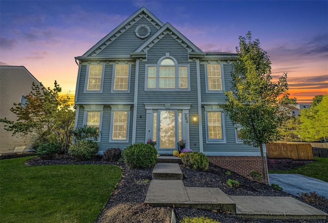 306 Oak Wood Cir — photo 1
