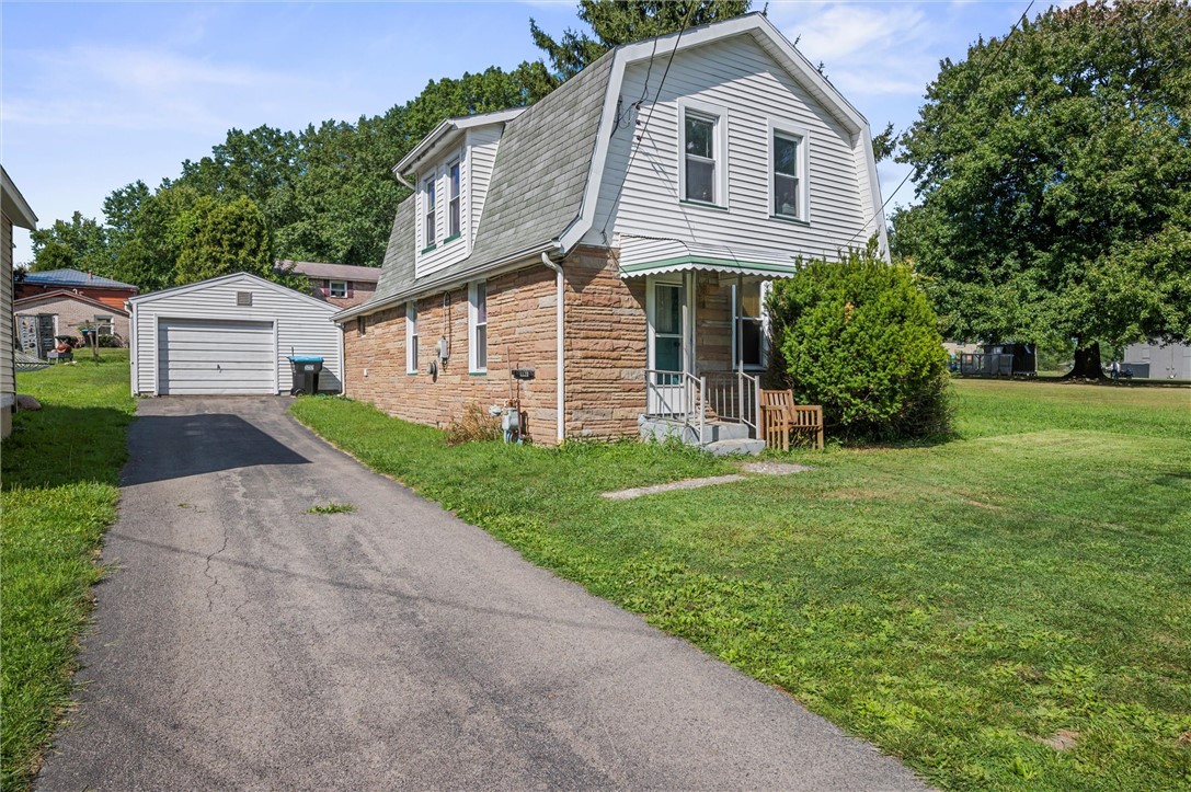 2239 Woodbine Dr — photo 1