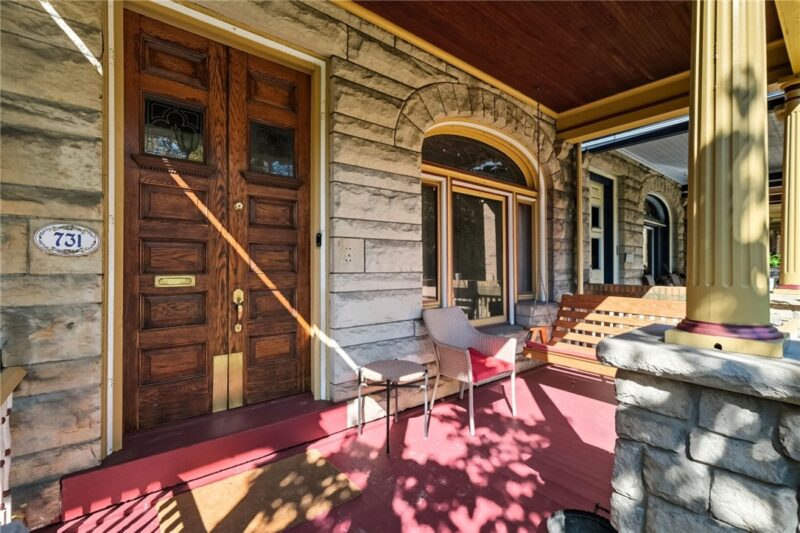 731 N Beatty Street — photo 4