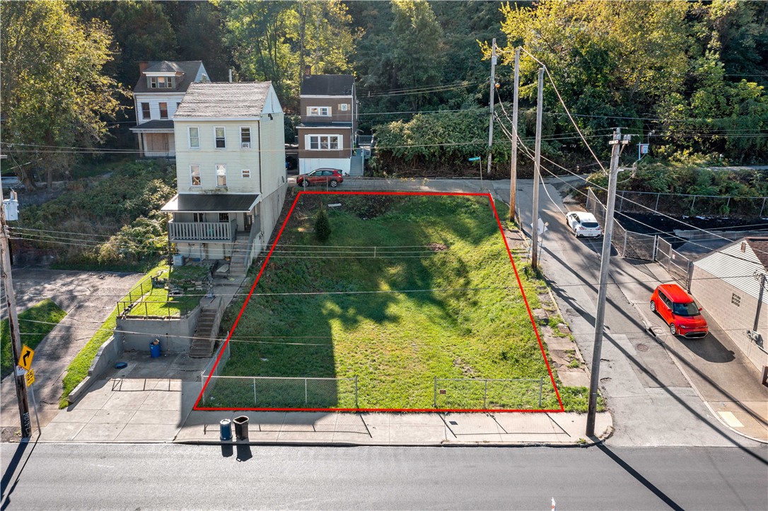 6300 Butler St — photo 1