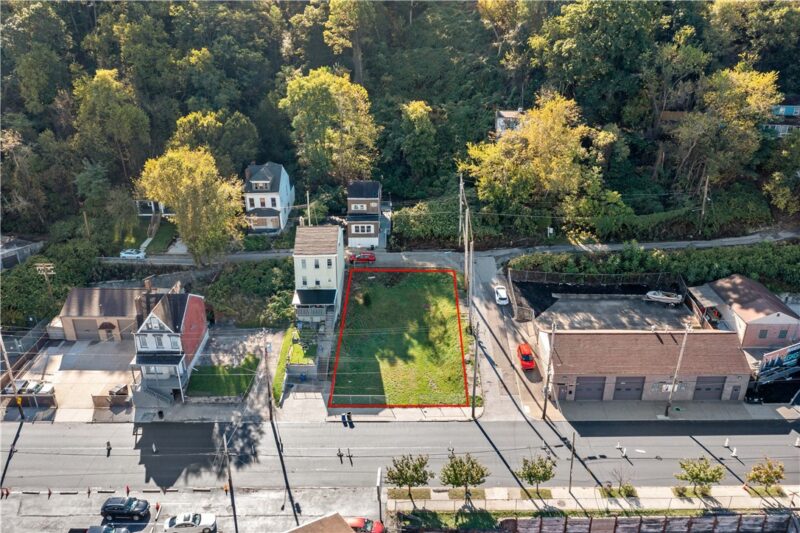 6300 Butler St — photo 2