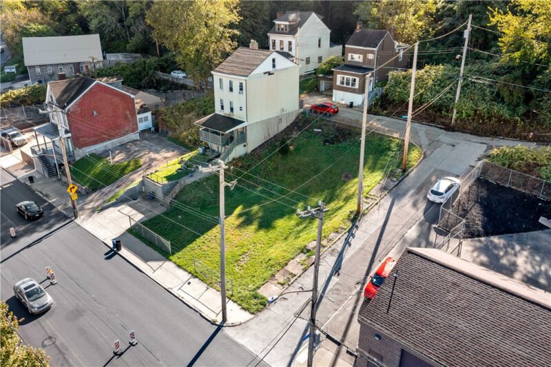 6300 Butler St — photo 6