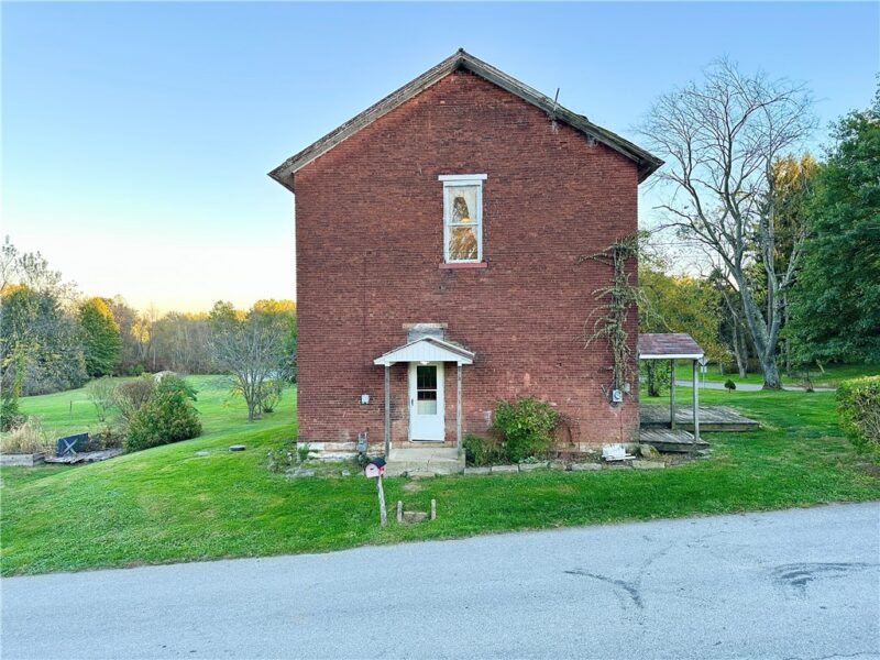 118 Firehall Rd — photo 2