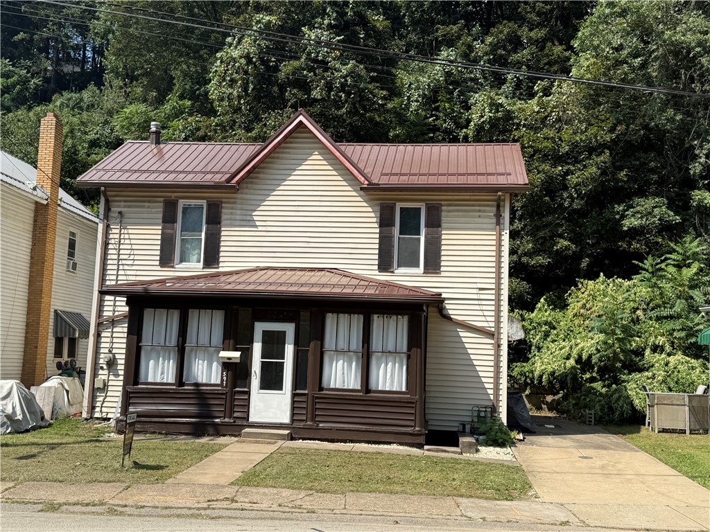 597 Market St., Leechburg, PA — photo 1