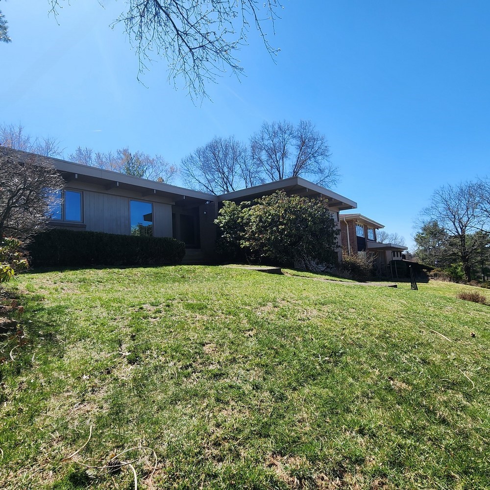 2417 Marbury Rd — photo 1