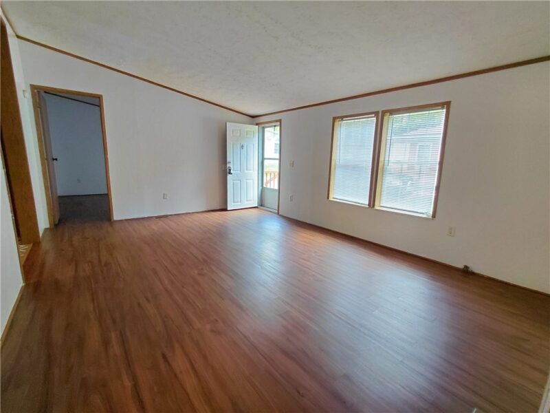 302 Polo Dr — photo 7