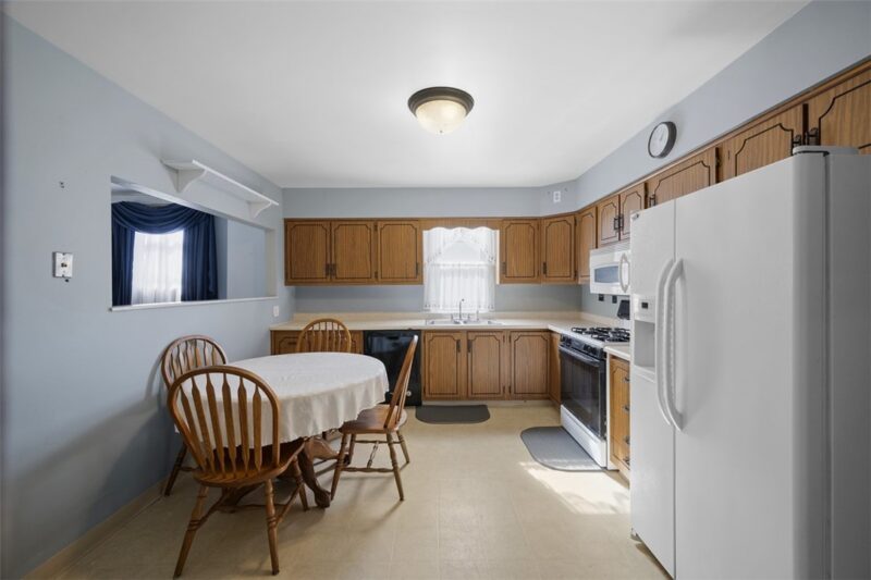107 Cavitt ave — photo 7