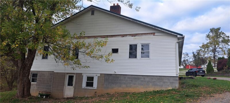 252 Moore Rd — photo 3