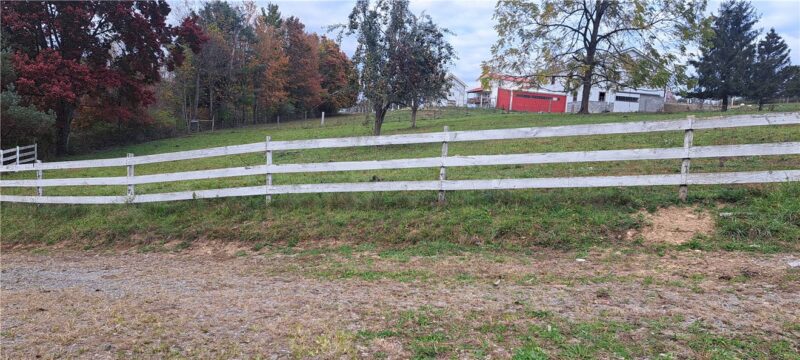 252 Moore Rd — photo 8